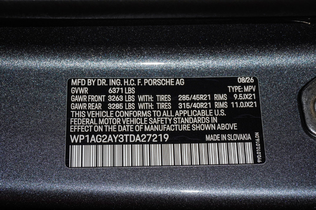 New 2026 Porsche Cayenne GTS AWD/4WD image 30