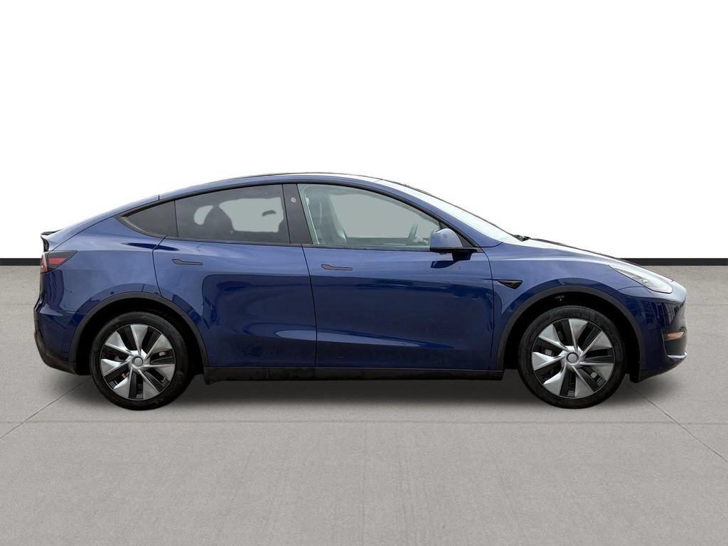 Used 2024 Tesla Model Y Long Range AWD/4WD image 4