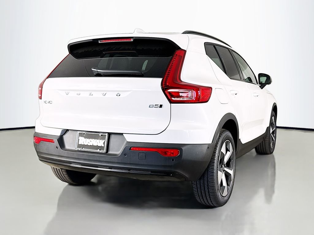New 2026 Volvo XC40 B5 Plus w/ Protection Package Premier image 7