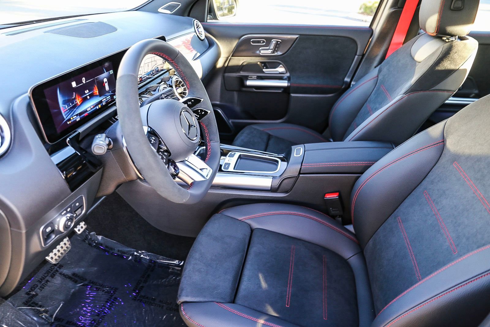 New 2025 Mercedes-Benz GLA 35 AMG 4MATIC image 24