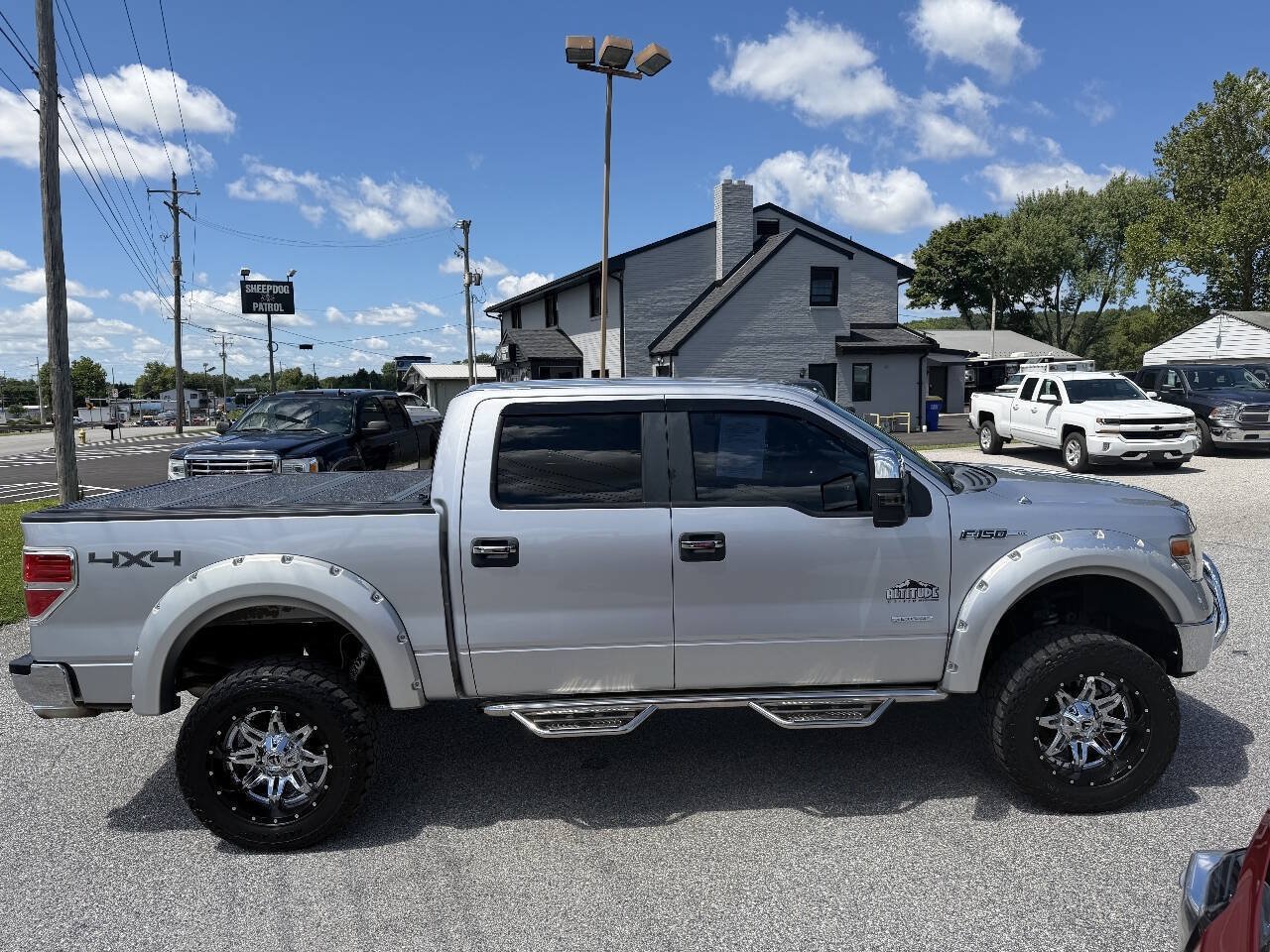 Used 2014 Ford F150 XLT w/ Equipment Group 302A Luxury AWD/4WD image 5