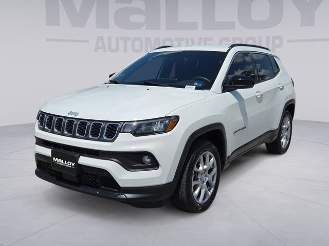 Used 2024 Jeep Compass Latitude AWD/4WD image 1
