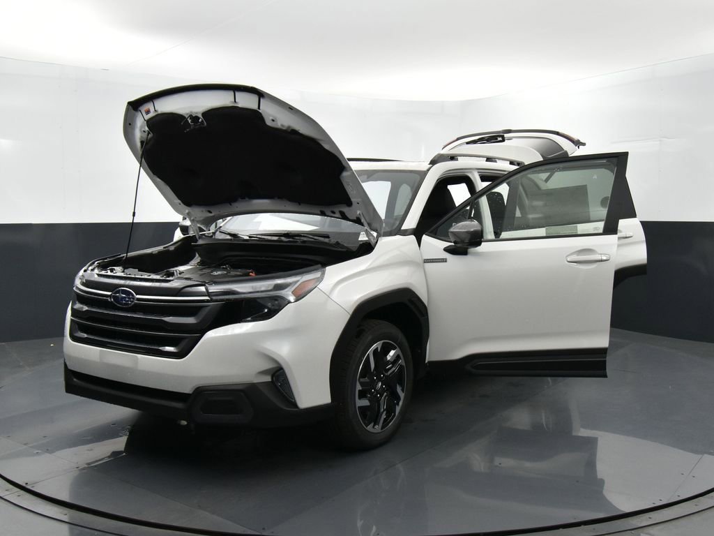 New 2025 Subaru Forester Limited image 38