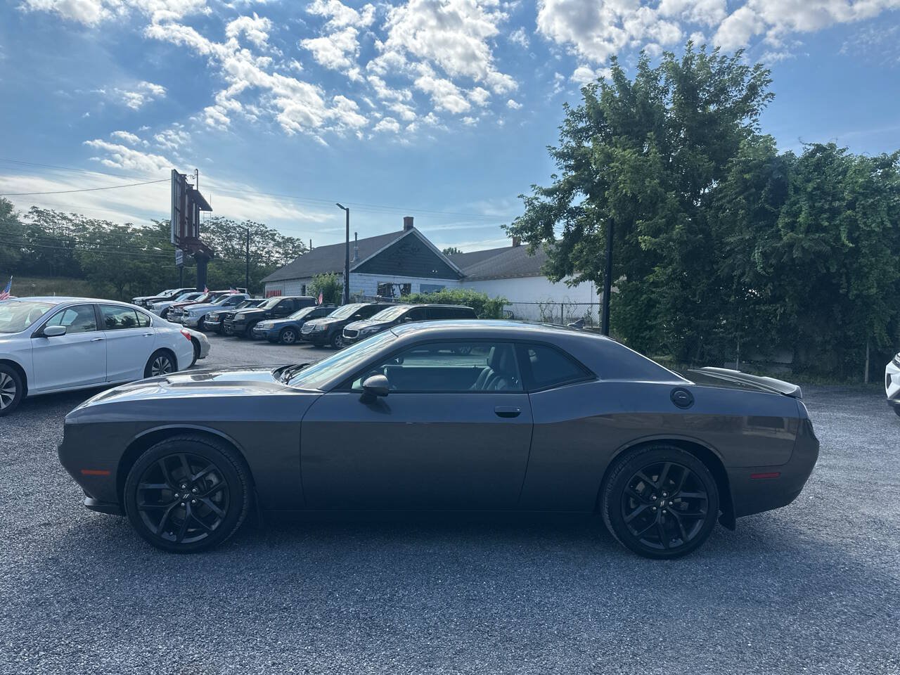 Used 2022 Dodge Challenger SXT w/ Plus Package RWD image 2