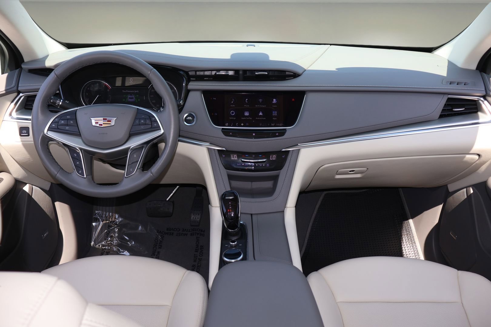 Used 2021 Cadillac XT5 Premium Luxury image 14