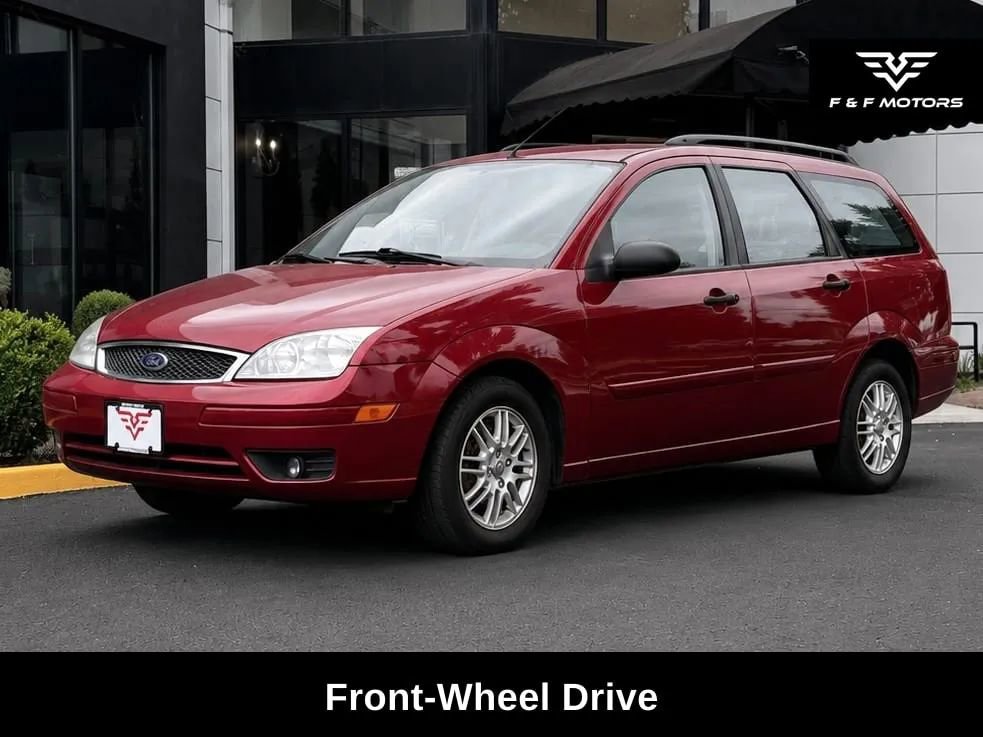 Used 2005 Ford Focus SE FWD image 2