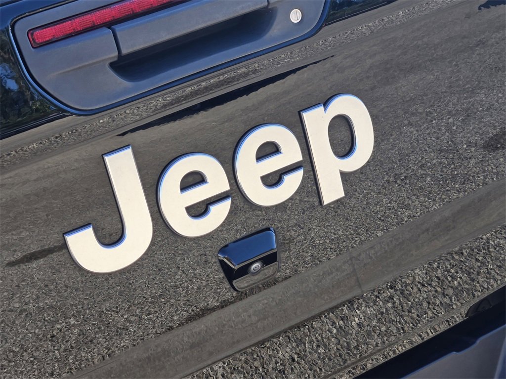 Used 2020 Jeep Gladiator Overland w/ Popular Equipment Package image 10