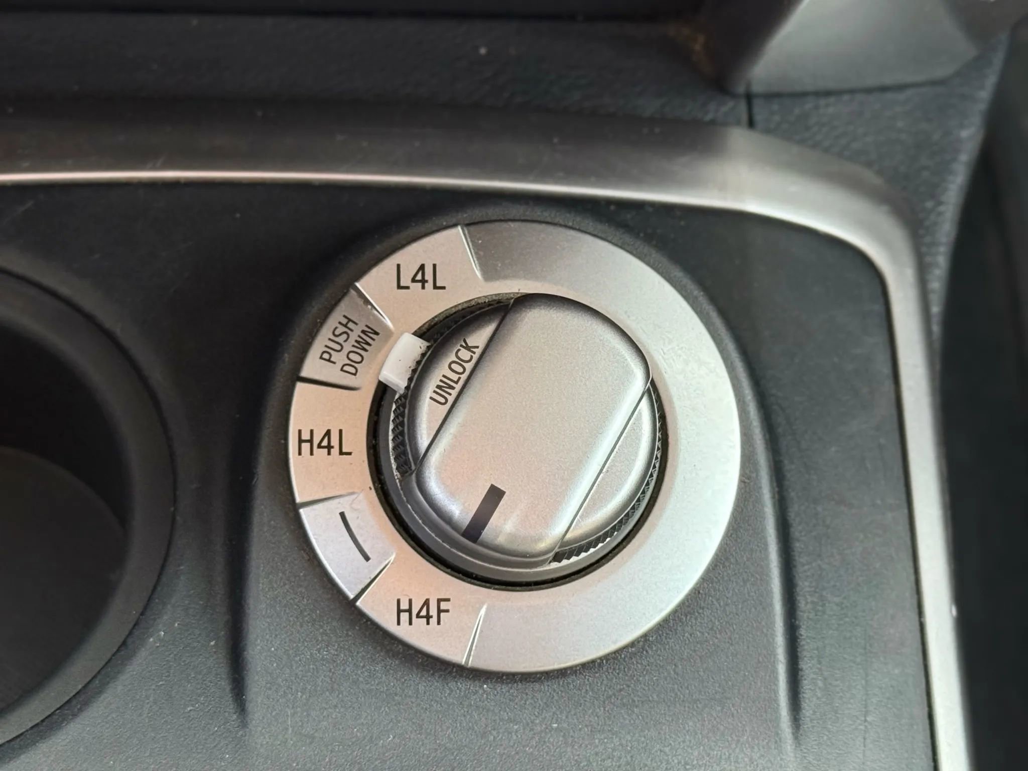 Used 2016 Toyota 4Runner Limited AWD/4WD image 19