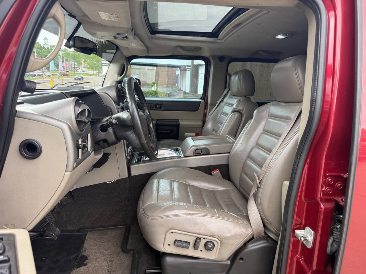 Used 2003 HUMMER H2 w/ Preferred Equipment Group image 9