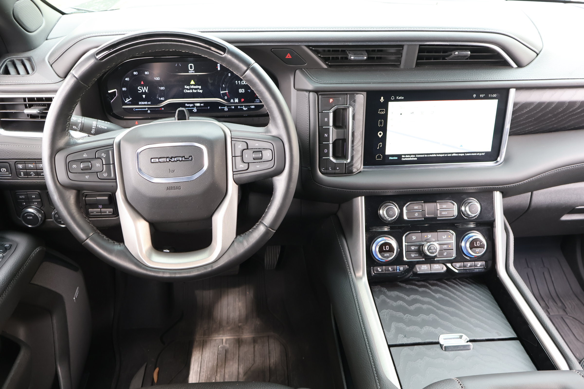Used 2024 GMC Yukon Denali w/ Advanced Technology Package AWD/4WD image 22