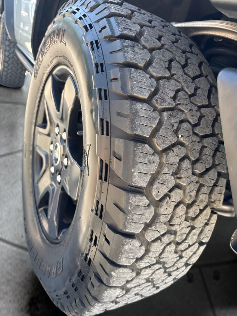 Used 2022 Ford Bronco Black Diamond AWD/4WD image 18