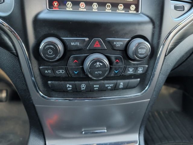 Used 2020 Jeep Grand Cherokee Laredo image 22