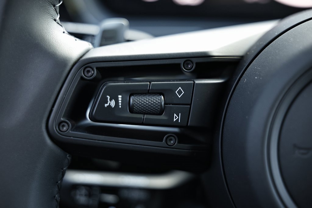 New 2026 Porsche Cayenne Turbo image 36