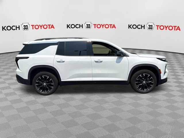 Used 2025 Chevrolet Traverse LT w/ Sun and Wheel Package AWD/4WD image 9