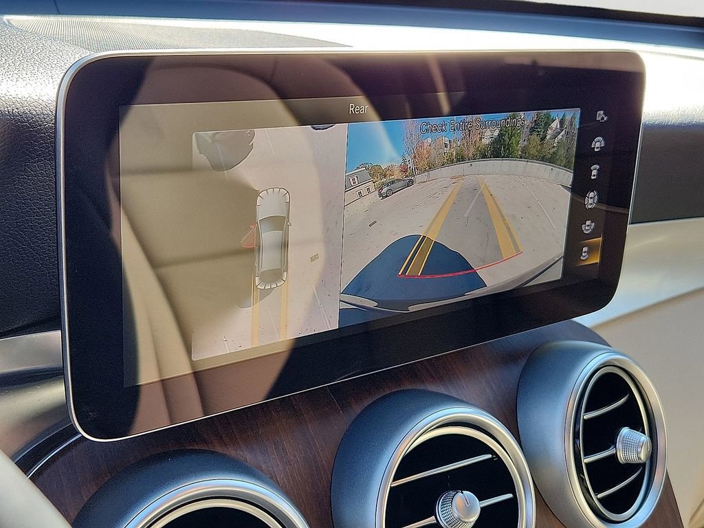 Used 2021 Mercedes-Benz GLC 300 4MATIC Coupe image 19