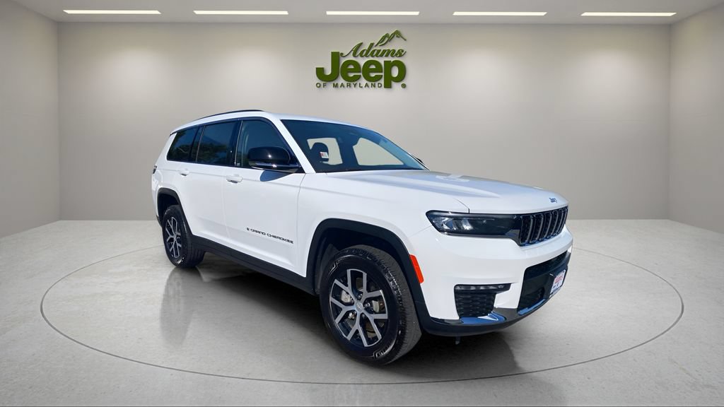 Used 2023 Jeep Grand Cherokee L Limited AWD/4WD image 5