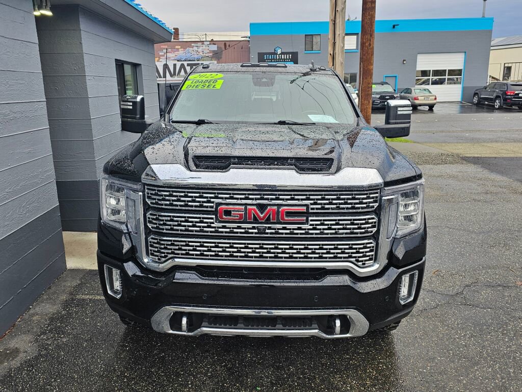 Used 2022 GMC Sierra 2500 Denali AWD/4WD image 2