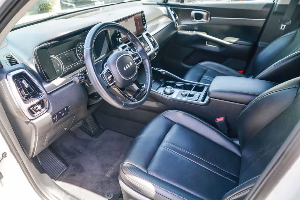 Certified 2024 Kia Sorento EX AWD/4WD image 16