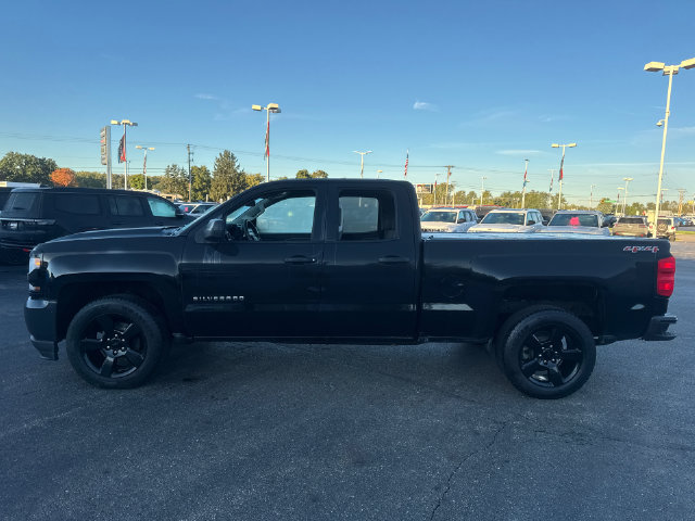 Used 2016 Chevrolet Silverado 1500 W/T w/ Black Out Edition AWD/4WD image 4