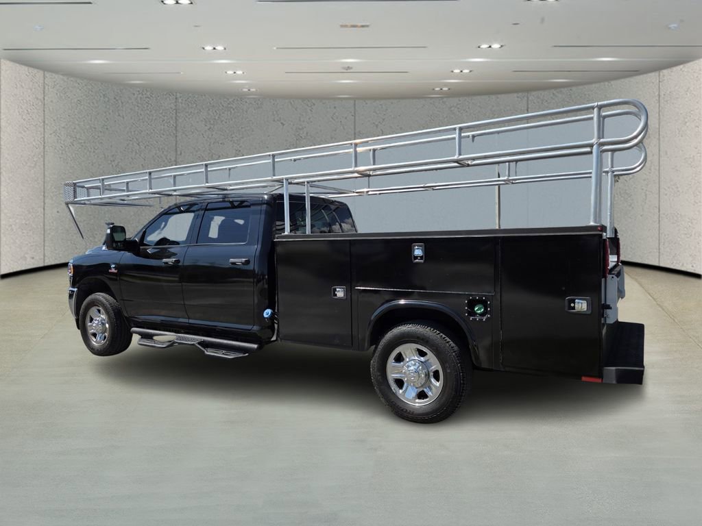 Used 2024 RAM 3500 Tradesman w/ Chrome Appearance Group image 5