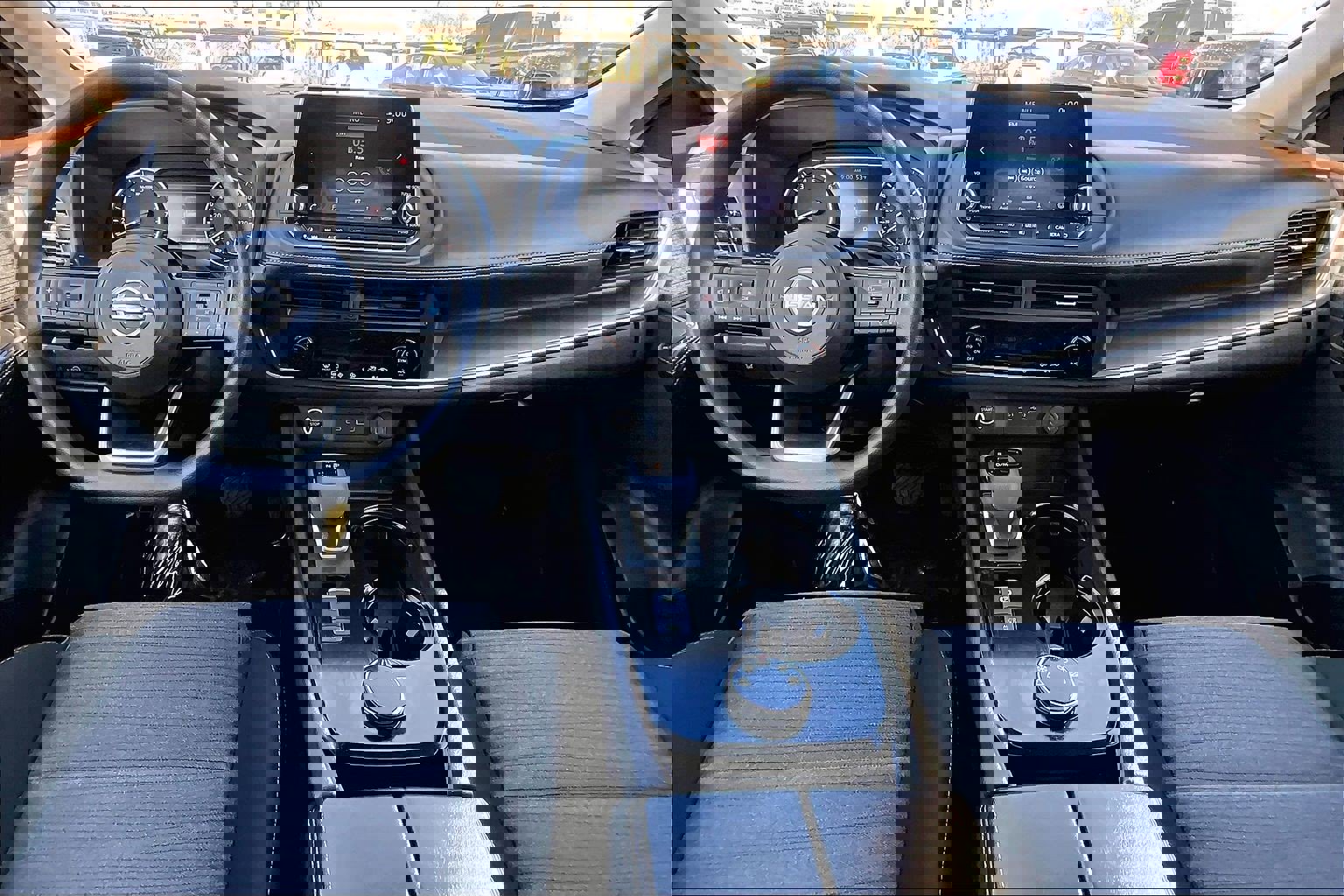 Used 2023 Nissan Rogue SV image 14