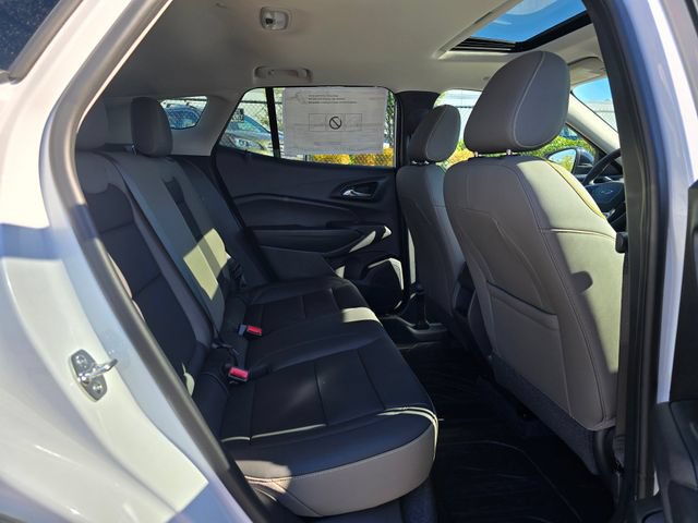 New 2026 Chevrolet Trax ACTIV w/ Sunroof Package FWD image 12