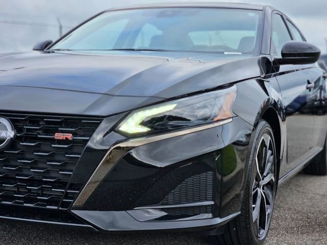 New 2025 Nissan Altima 2.5 SR w/ SR Premium Package image 7