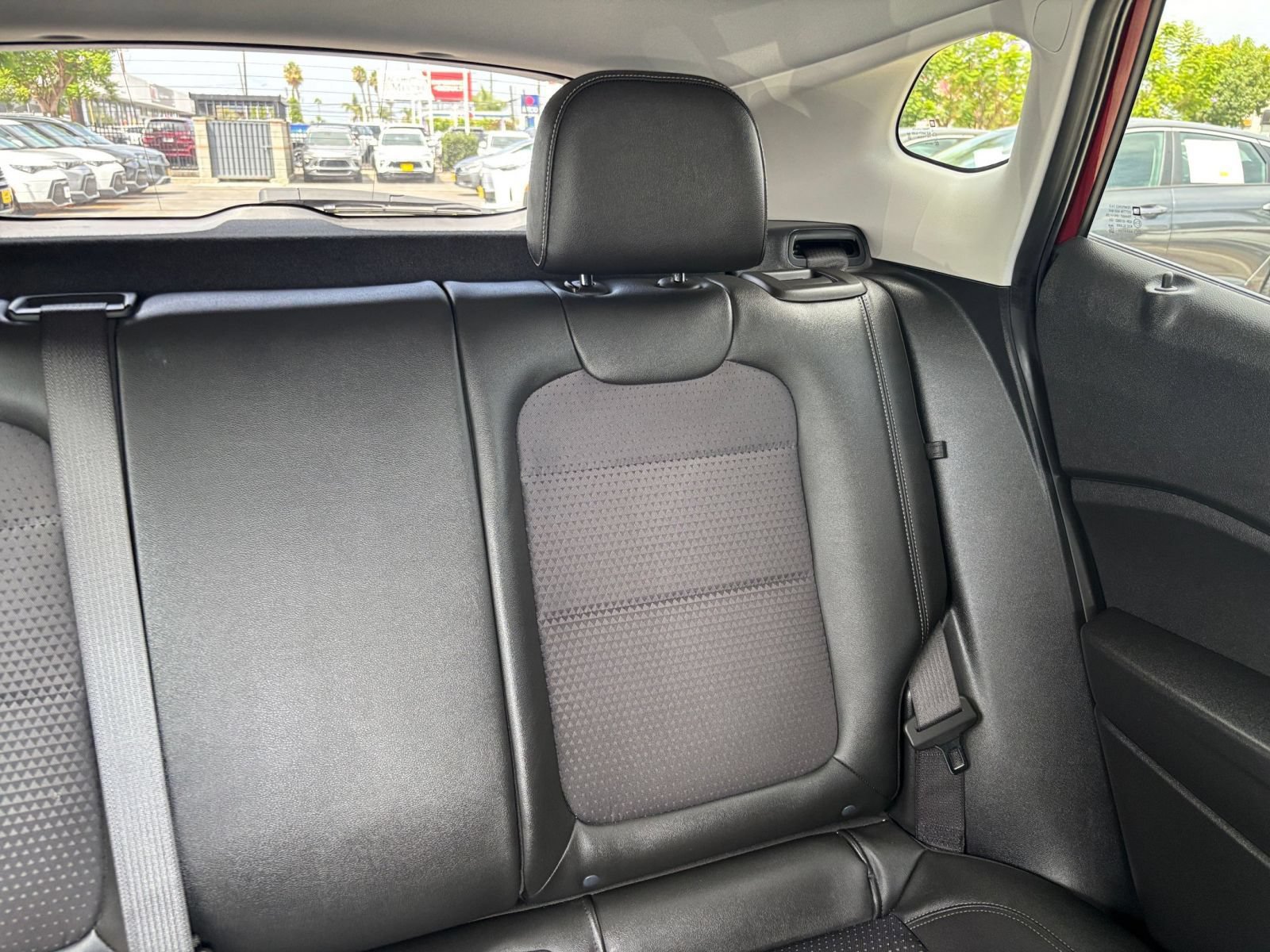 Used 2025 Chevrolet Trax LT w/ LT Convenience Package FWD image 68