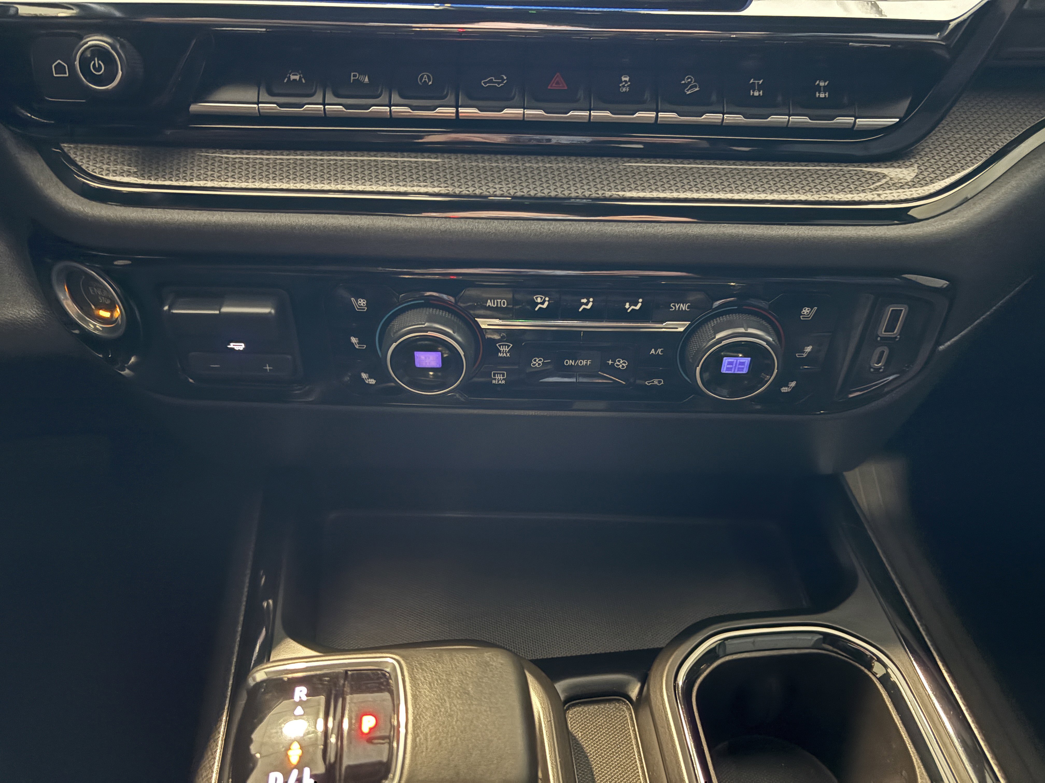 Used 2023 Chevrolet Silverado 1500 ZR2 w/ ZR2 Bison Edition image 17