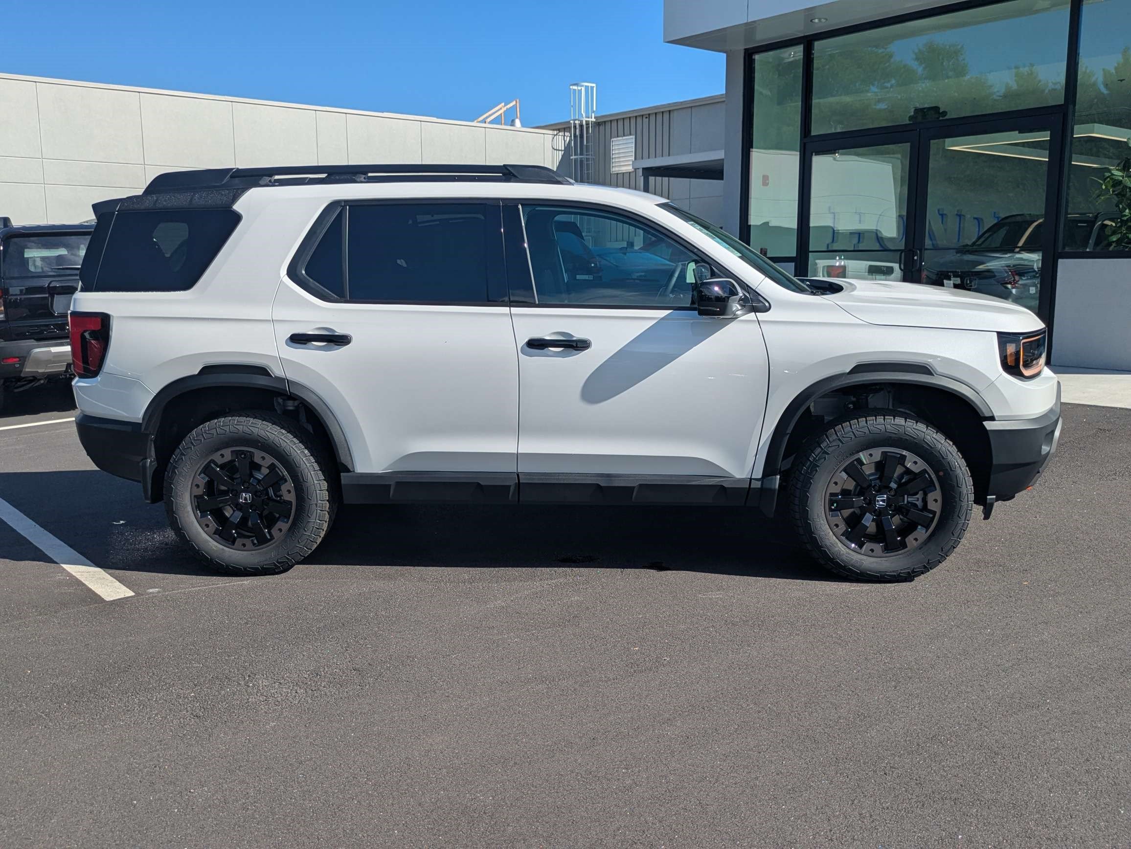 New 2027 Honda Passport TrailSport Elite image 3