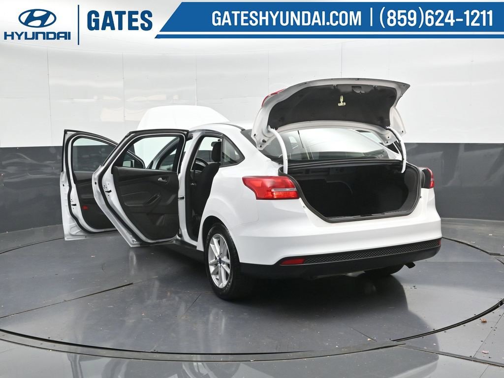 Used 2018 Ford Focus SE image 50