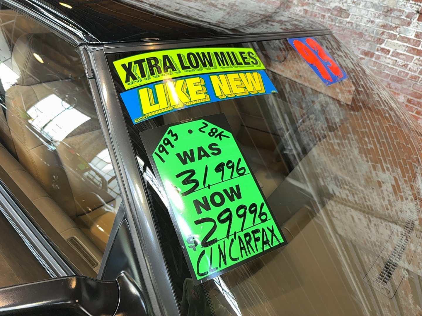 Used 1993 Cadillac Allante FWD image 12