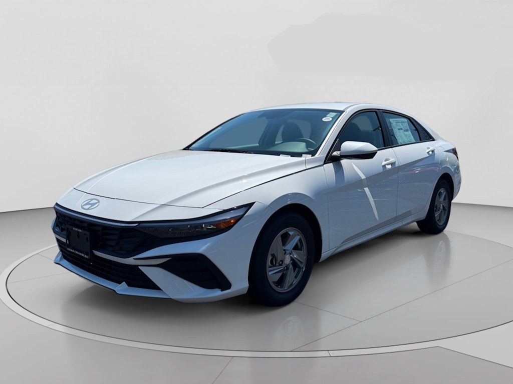 New 2026 Hyundai Elantra SE FWD image 9