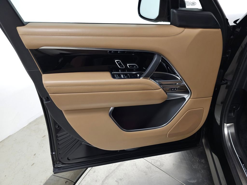Certified 2023 Land Rover Range Rover Long Wheelbase Autobiography AWD/4WD image 14