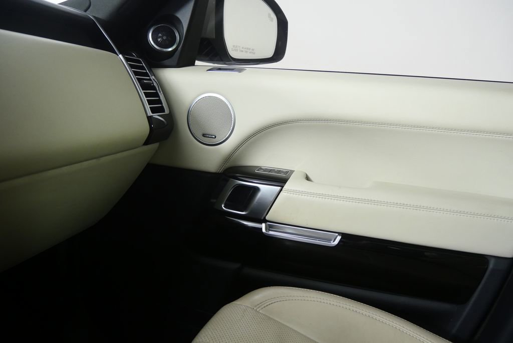 Used 2016 Land Rover Range Rover Supercharged image 22