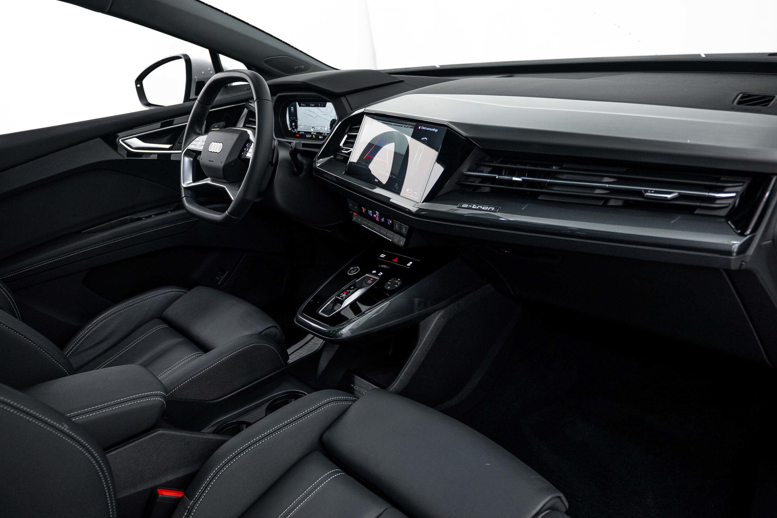 Certified 2023 Audi Q4 e-tron Premium Plus w/ Premium Plus AWD/4WD image 8