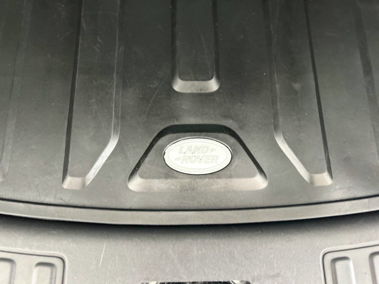 Used 2017 Land Rover Discovery Sport HSE AWD/4WD image 90