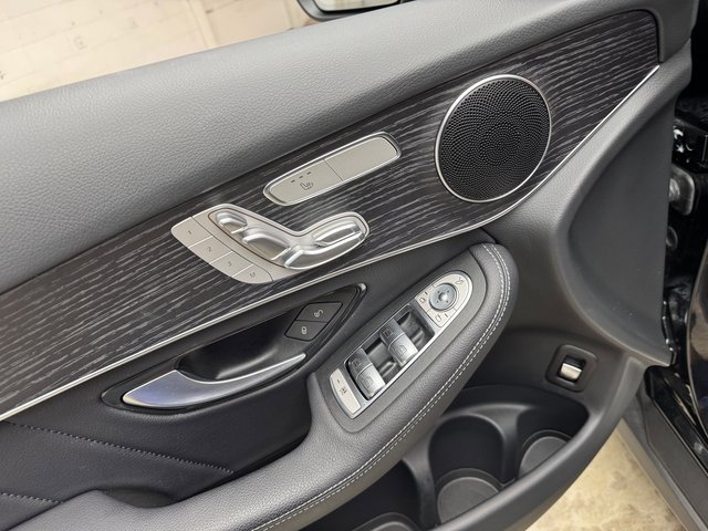 Certified 2022 Mercedes-Benz GLC 300 4MATIC image 11