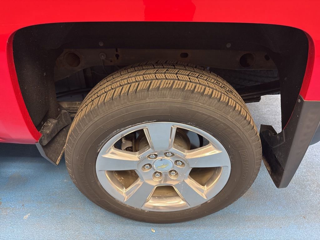 Used 2018 Chevrolet Silverado 1500 LT w/ All Star Edition image 16