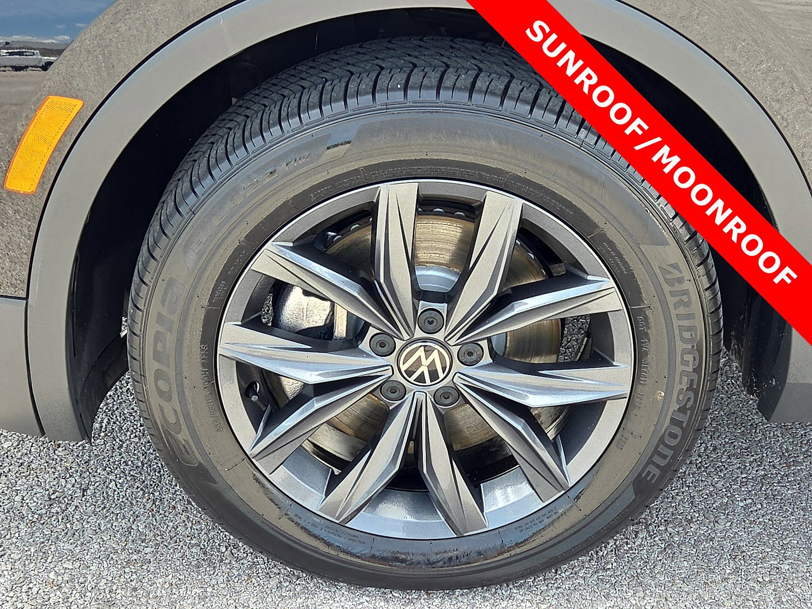 Used 2022 Volkswagen Tiguan SE image 7
