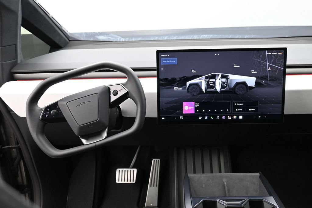 Used 2024 Tesla Cybertruck AWD Crew Cab image 11