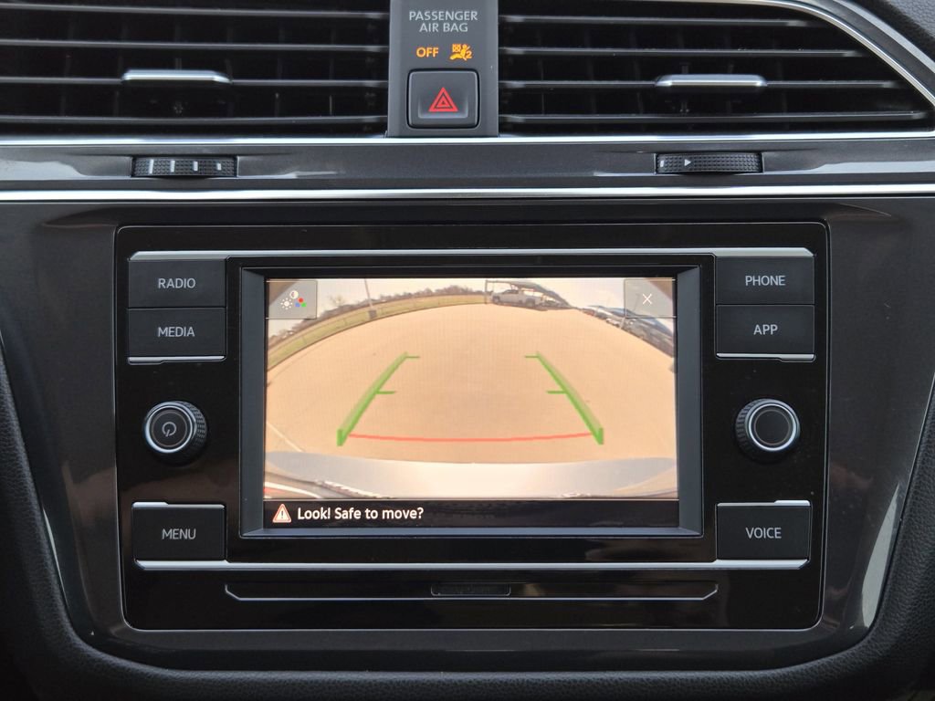 Used 2022 Volkswagen Tiguan S FWD image 13
