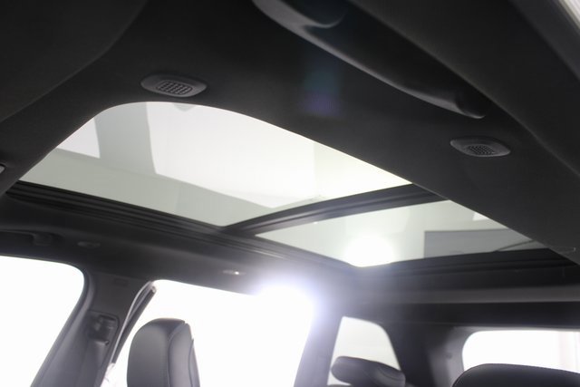 New 2025 Jeep Grand Cherokee Limited image 11