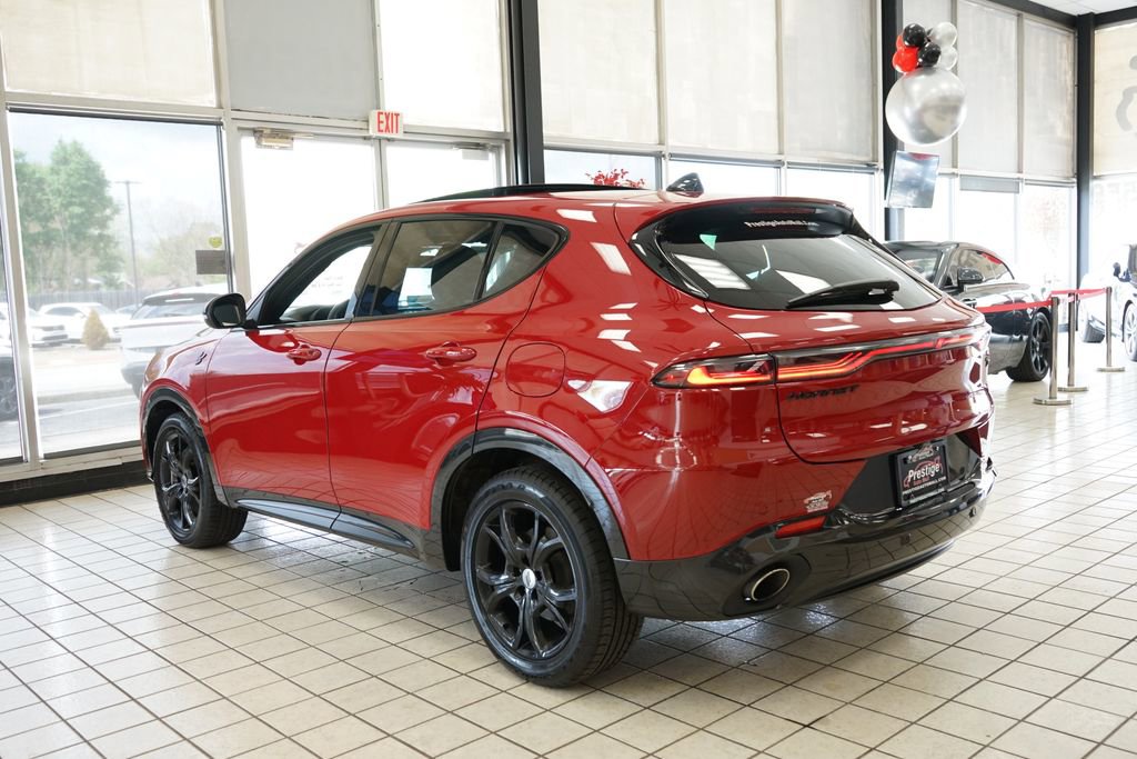 Used 2024 Dodge Hornet R/T Plus w/ R/T Blacktop Package AWD/4WD image 5