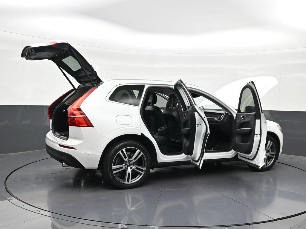 Used 2018 Volvo XC60 T6 Momentum w/ Advanced Package AWD/4WD image 30