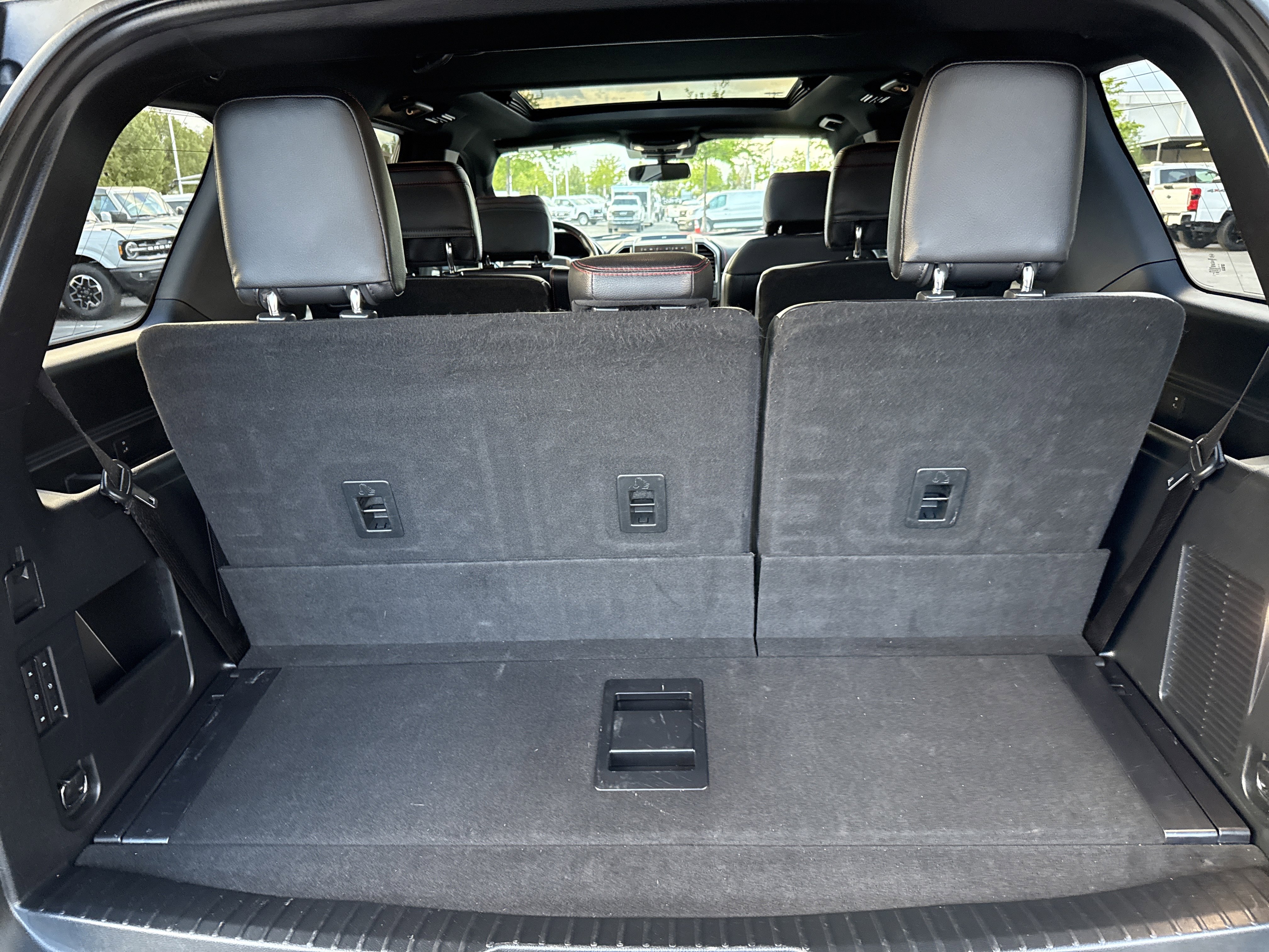 Certified 2020 Ford Expedition Limited w/ Equipment Group 303A AWD/4WD image 29