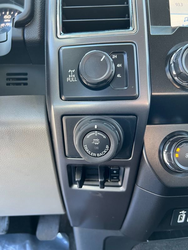 Used 2019 Ford F150 XLT w/ Max Trailer Tow Package image 12