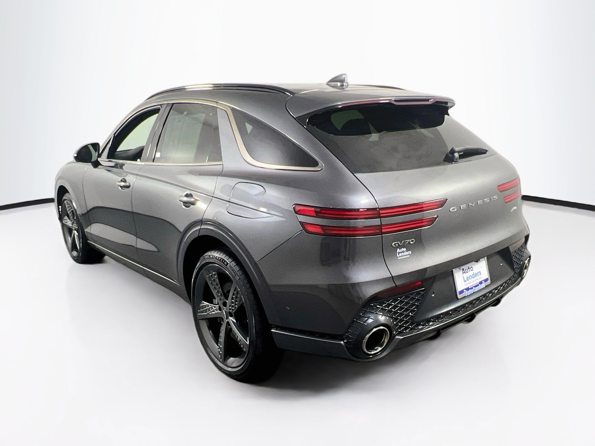 Used 2022 Genesis GV70 3.5T Sport w/ Sport Prestige Package AWD/4WD image 7