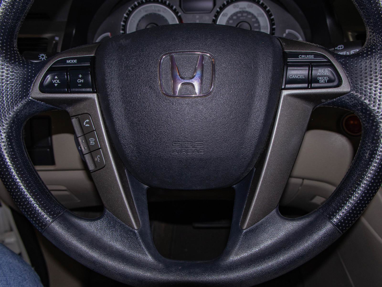 Used 2016 Honda Odyssey SE image 11