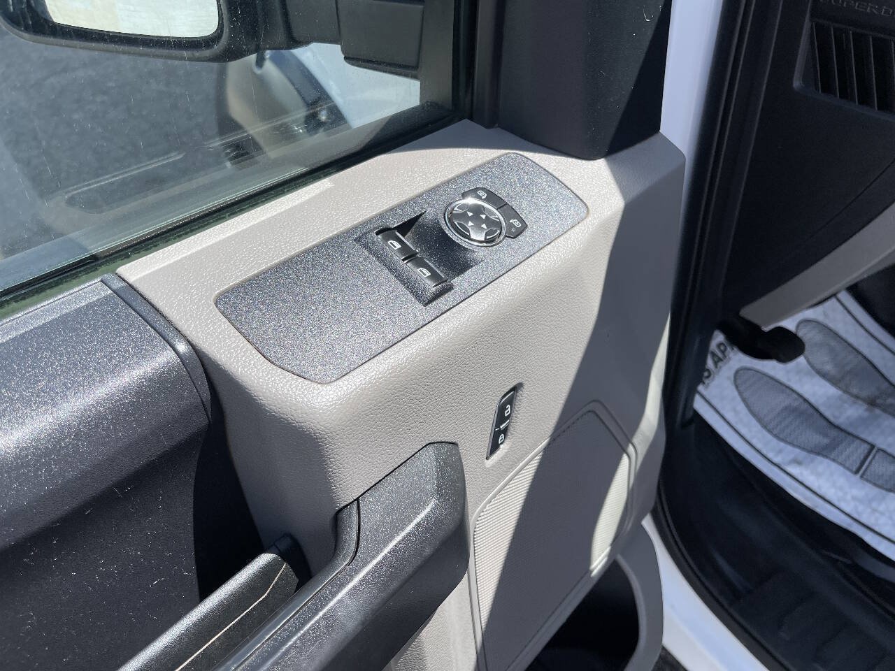 Used 2019 Ford F250 XL w/ Power Equipment Group AWD/4WD image 9
